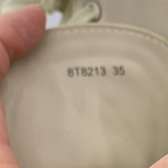 Fendi biker/combat boot, off white, never worn, zipper close, leather, size 4 - Picture 9 of 16